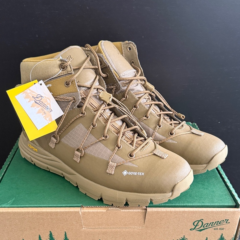 Danner Men's Brown Gore-Tex Boots, Japanese only model